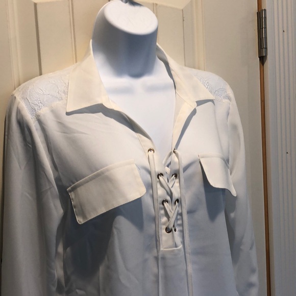 Blouse - Picture 2 of 4